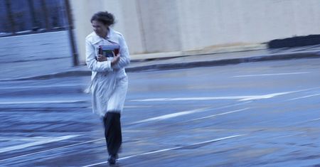 Sposób na walkę z nieostrożnymi przechodniami