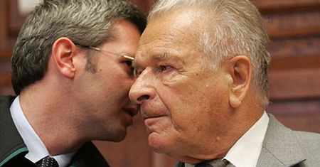 Obrońca: Kiszczak nie pisał dokumentu o użyciu broni