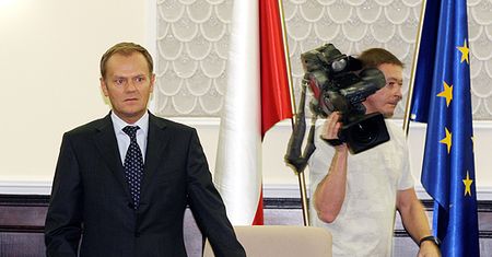 Czy Donald Tusk poskromi urzędnicze lobby?