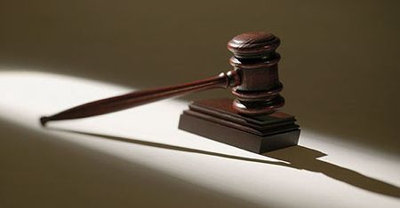 Dlaczego przepłacamy kupując na aukcjach?