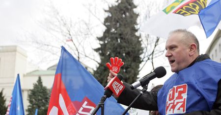 Premier będzie sam przyznawać wcześniejsze emerytury?