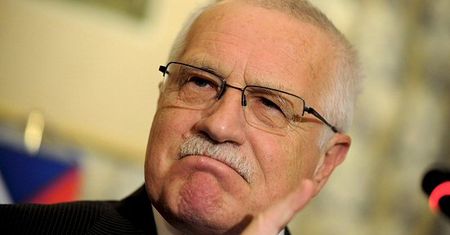"Atak na przeciwników Traktatu, to atak na istotę UE"