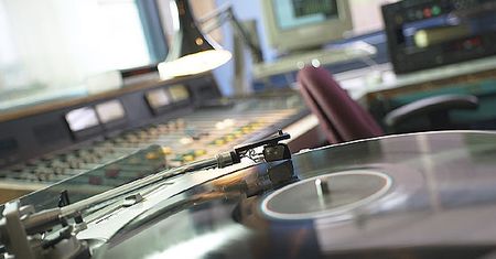 Radio prowadzone przez chorych psychicznie już nadaje