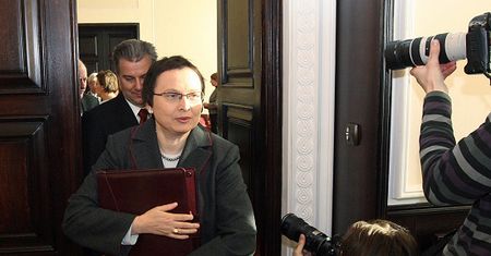 Hall: musimy lepiej informować o zmianach w edukacji