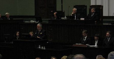 Politycy nie chcą oszczędzać na swoich partiach