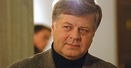Szmajdziński: nic nie wiem o lotach CIA do Polski