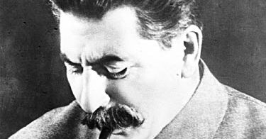"Stalin dostałby w grobie ataku chichotu"