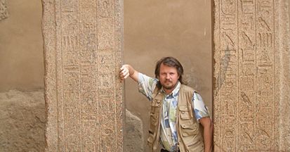 "Nie wierzę, że Biblia jest księgą świętą"