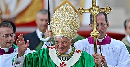 Papież modlił się za ofiary wypadków drogowych