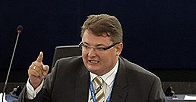 "Rosja szykuje się do wojny z Polską, a Polska nie reaguje"