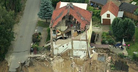 Zagadkowe osunięcie ziemi w Niemczech - nie ma nadziei