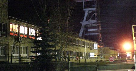 W Polkowicach uratowano przysypanego górnika