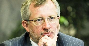 Marek Siwiec: kobiety i mężczyźni powinni zarabiać tak samo