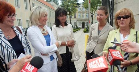 Abp Nycz: kobiety w Polsce są dyskryminowane