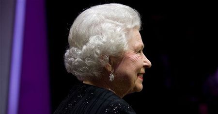 Królowa Elżbieta II wręczyła jałmużnę