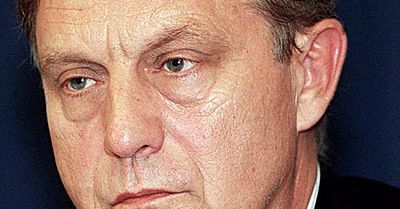 "Mamy zamiar postawić zarzuty sen. Piesiewiczowi"