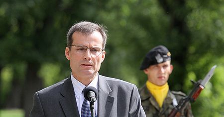 Komorowski: wkrótce do Polski trafią bojowe Patrioty
