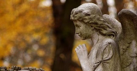 "Nie przenoście go do Polski. Spoczywa wśród swoich"