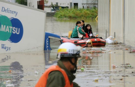 Tajfun "Roke" pustoszy Japonię, są ofiary