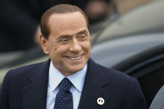 "To kompromitacja". Co Berlusconi wyszeptał Obamie?