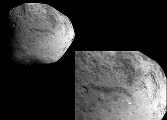 NASA zaprezentowała zdjęcia komety Tempel 1