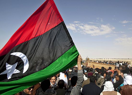Państwa Zatoki Perskiej : reżim Kadafiego jest nielegalny