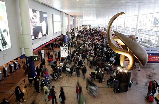 Paraliż na lotnisku w Brukseli, odwołane loty do Polski
