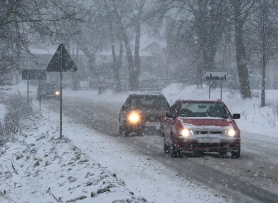 Śnieżyce nadciągają nad Dolny Śląsk - będzie bardzo ślisko