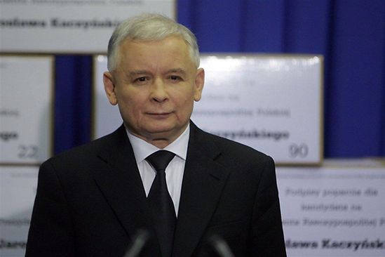Kaczyński zarobił dwa razy mniej od Komorowskiego