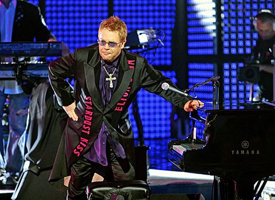 Elton John: Jezus był superinteligentnym gejem