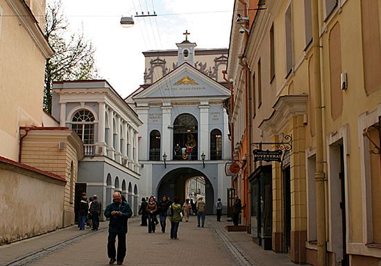 Bezmyślny remont zniszczył zabytki Ostrej Bramy w Wilnie