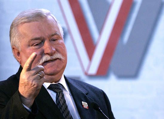 Lech Wałęsa w fałszywym romansie