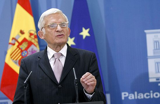 Buzek: autorytarny reżim musi być potępiony