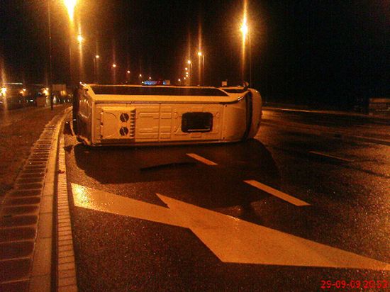Kolejny wypadek autobusu: 19 osób rannych w Legnicy