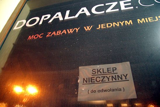 Sklep z "dopalaczami" zamknięty również w Warszawie