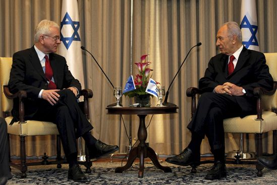 Peres do Europejczyków: nie wspierajcie Hamasu
