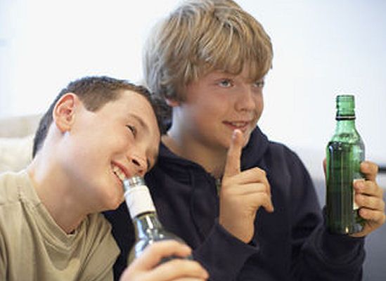 Prawie 80% nastolatków próbowało alkoholu