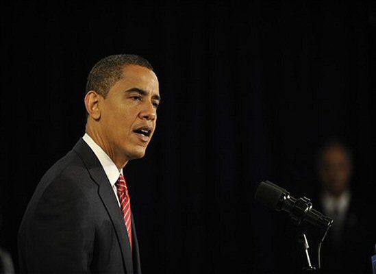 Barack Obama - i chciałby, i boi się