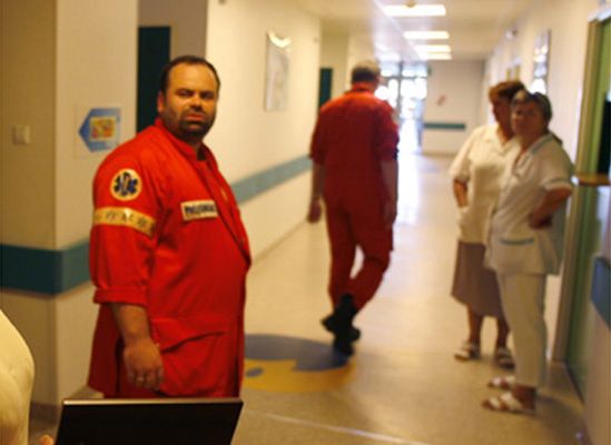 Pacjenci ze szpitala w Świętochłowicach ewakuowani
