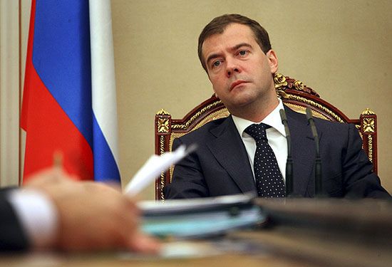 Miedwiediew pokaże, kto jest w Rosji najważniejszy