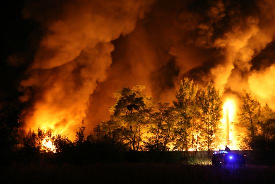 Pożar w fabryce farb pod Opolem - 3 osoby są ranne