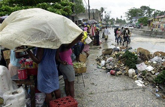 Huragan na Karaibach: 22 zabitych, 50 tys. ewakuowanych