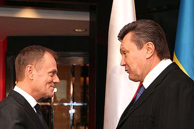 Janukowycz w Polsce - odpowiada na niewygodne pytanie