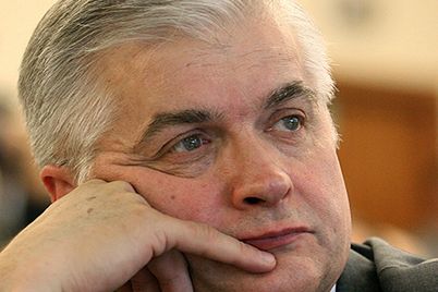 "Brak poparcia L.Kaczyńskiego może pomóc Cimoszewiczowi"