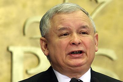 J. Kaczyński: zwarta grupa, jedna linia, "prerząd" PiS