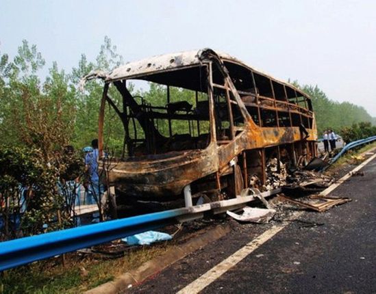 41 osób zginęło w płonącym autobusie