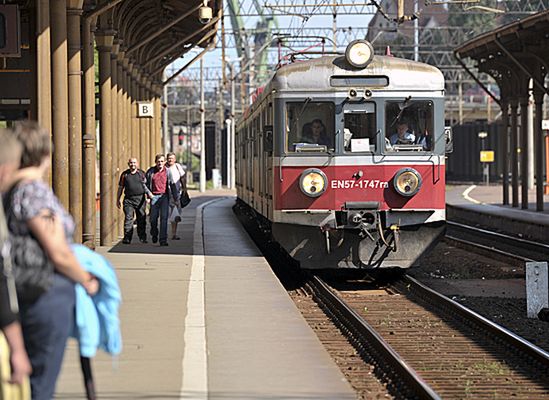 Grabarczyk straszy kolejarzy: strajk tylko pogarsza sprawę