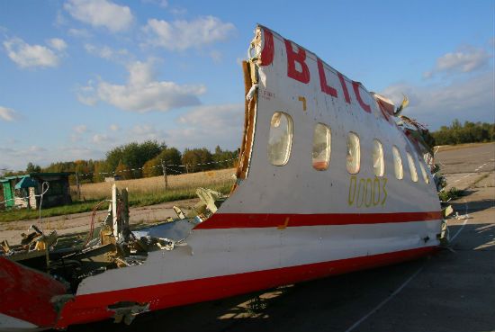 Kto zapłaci za ogrodzenie wraku Tu-154M w Smoleńsku?