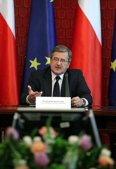 Komorowski: wizy do USA? Bez natręctwa