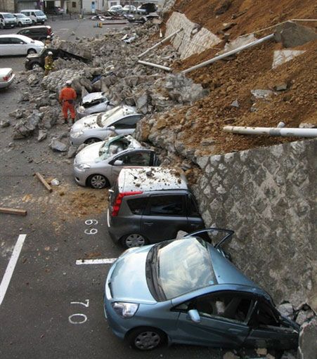 Polaka porwały fale tsunami? MSZ zbada tę sprawę